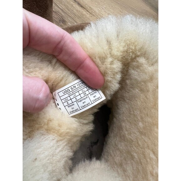 UGG Bailey Bow Womens size 8 - Picture 5 of 9